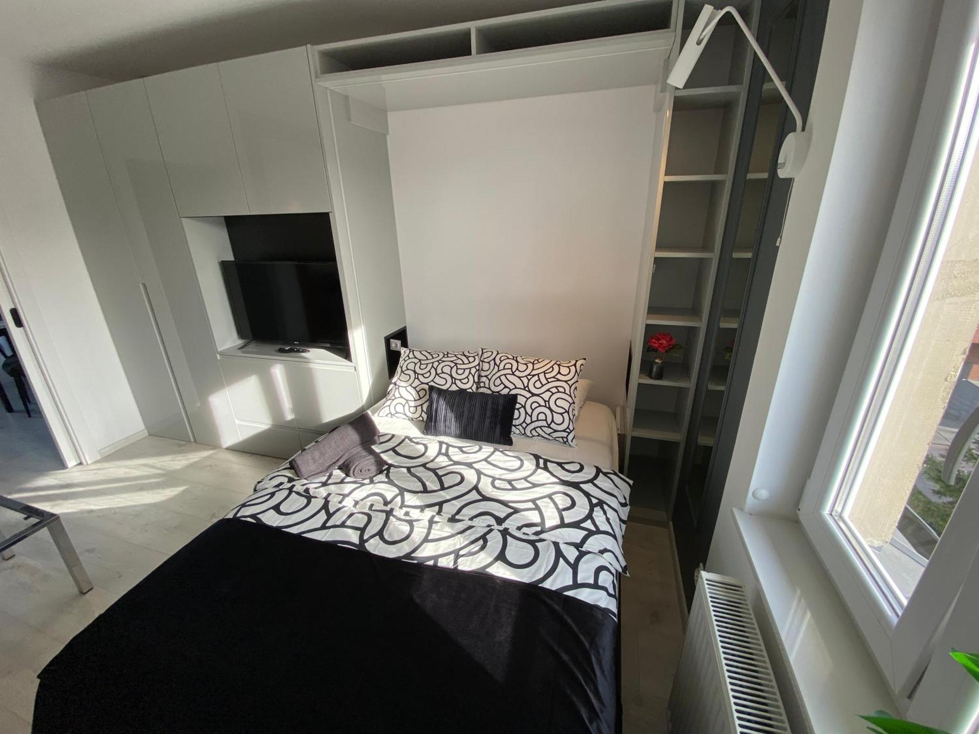 Lovers' Loft Apartment In Krakow - Orawska 7 エクステリア 写真